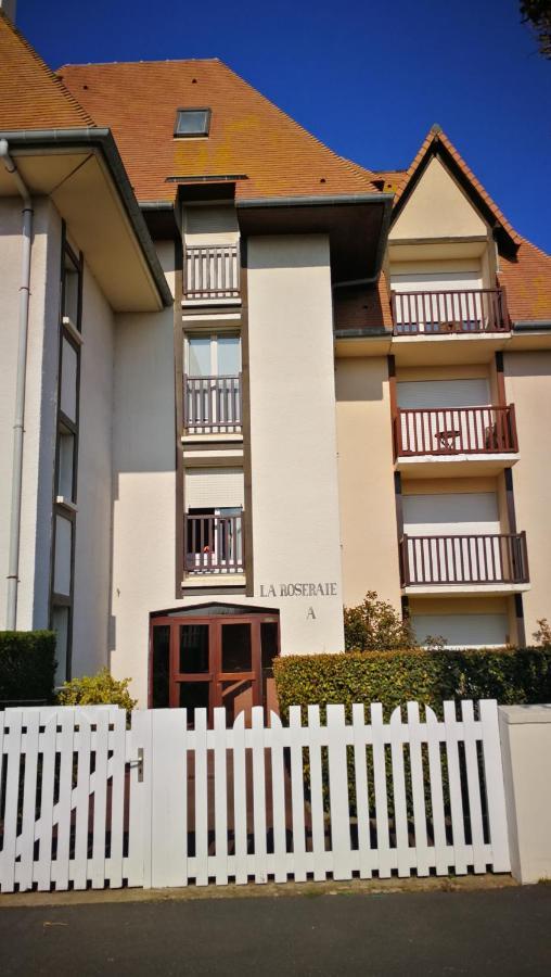 Charmant 2 Pieces A 5 Mn A Pied De La Mer Cabourg Exterior foto